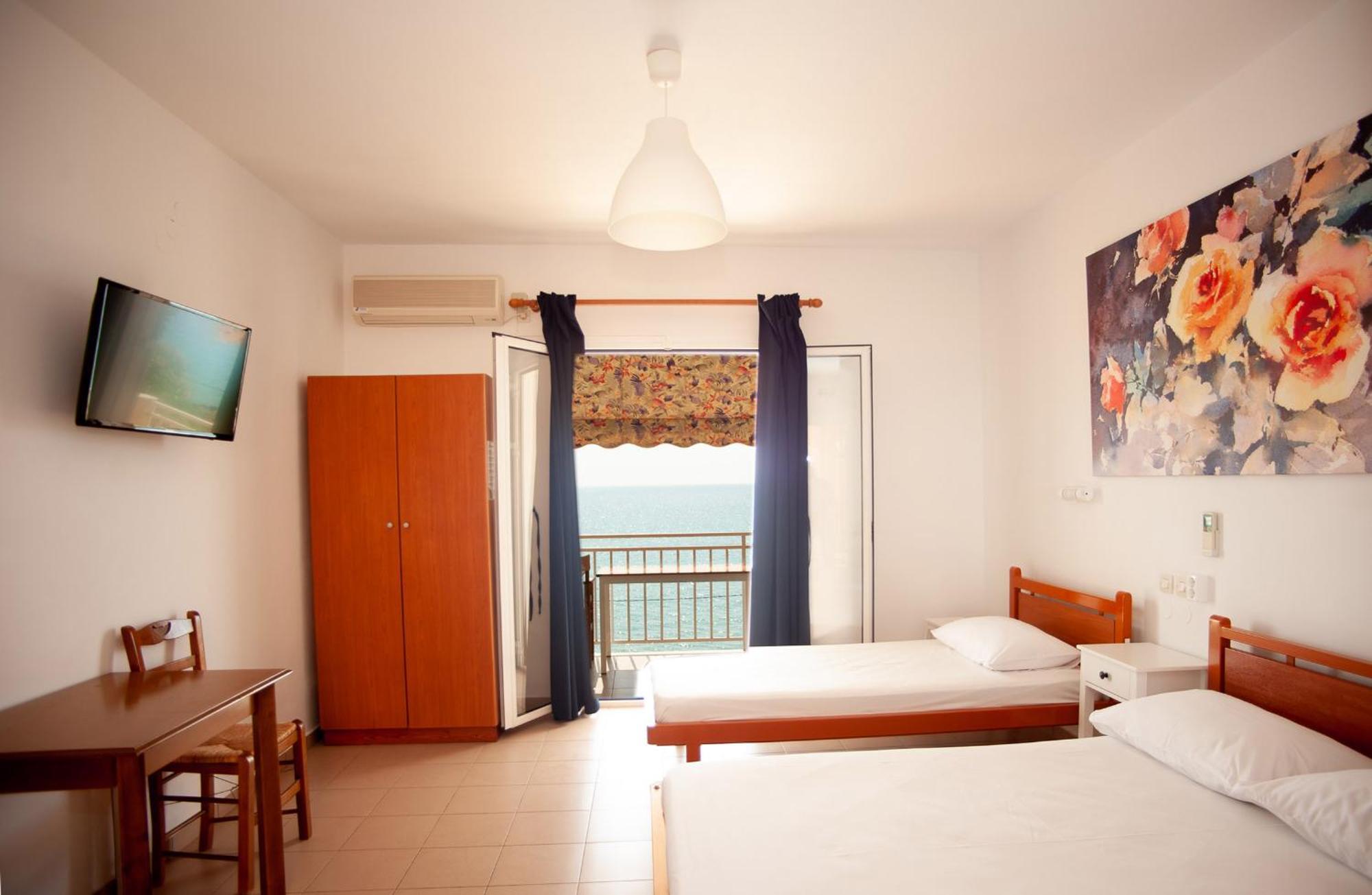 Rosa'S Beach Studios Lourdata  Ngoại thất bức ảnh