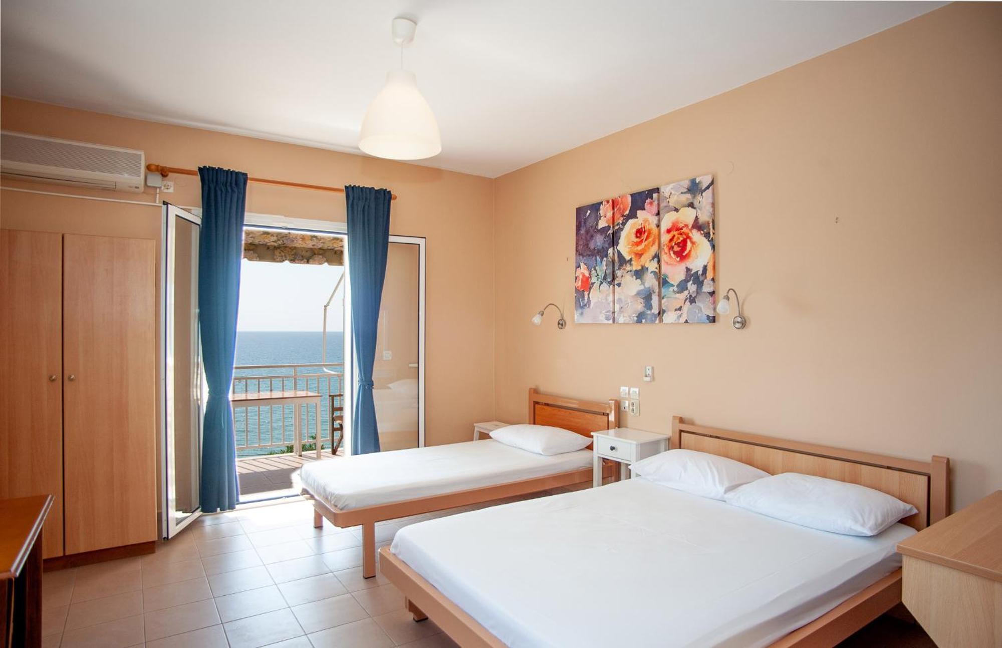 Rosa'S Beach Studios Lourdata  Ngoại thất bức ảnh